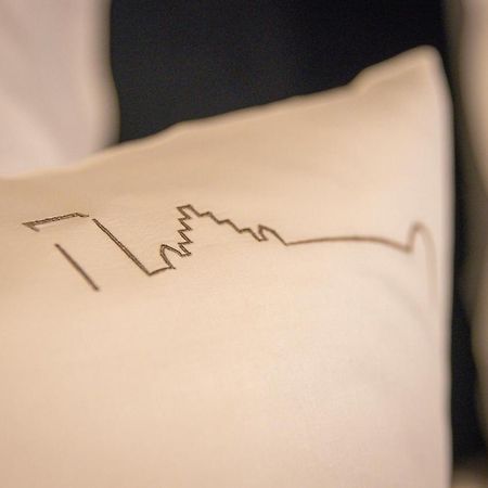 Boutiquehotel Burg Adenbach & Alter Weinbau バート・ノイェンアール・アールヴァイラー エクステリア 写真