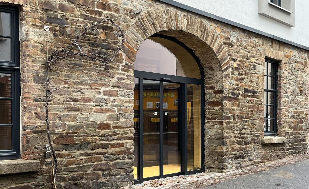 Boutiquehotel Burg Adenbach & Alter Weinbau バート・ノイェンアール・アールヴァイラー エクステリア 写真