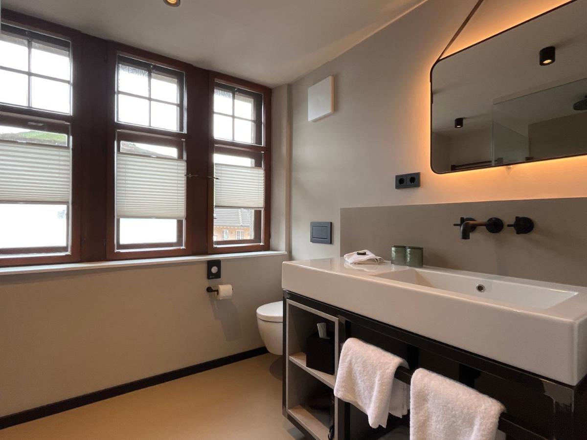 Boutiquehotel Burg Adenbach & Alter Weinbau バート・ノイェンアール・アールヴァイラー エクステリア 写真