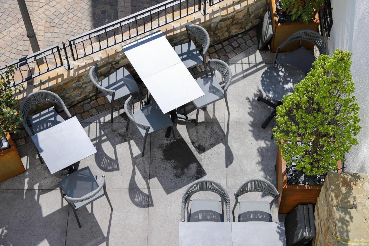 Boutiquehotel Burg Adenbach & Alter Weinbau バート・ノイェンアール・アールヴァイラー エクステリア 写真